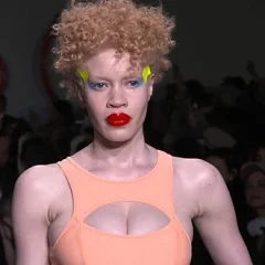 Diandra Forrest height profile photo