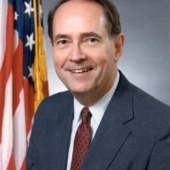Dick Thornburgh height profile photo