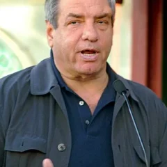 Dick Wolf height profile photo