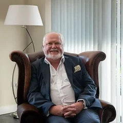 Digby Jones, Baron Jones of Birmingham height profile photo
