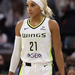 DiJonai Carrington height profile photo