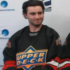 Dillon Dubé height profile photo