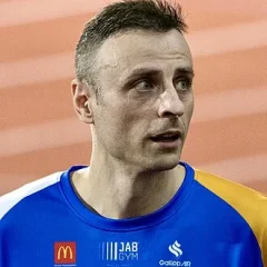 Dimitar Berbatov height profile photo