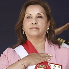 Dina Boluarte height profile photo