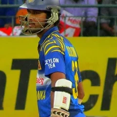 Dinesh Chandimal height profile photo