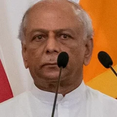Dinesh Gunawardena height profile photo