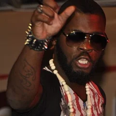DJ Arafat height profile photo