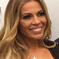 Dolores Catania height profile photo