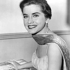Dolores Hart height profile photo