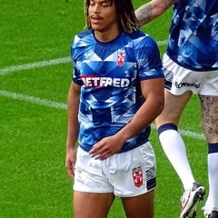 Dom Young height profile photo