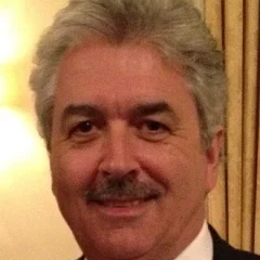 Dominic O'Brien height profile photo