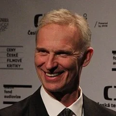Dominik Hašek height profile photo