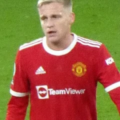 Donny van de Beek height profile photo