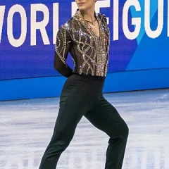 Donovan Carrillo height profile photo