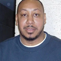 Donyell Marshall height profile photo