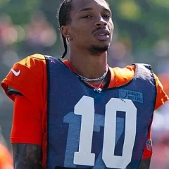 Dorian Thompson-Robinson height profile photo