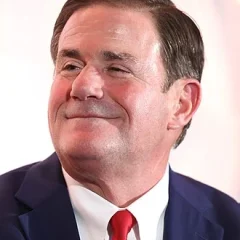 Doug Ducey height profile photo