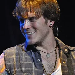 Dougie Poynter height profile photo