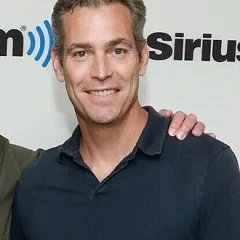 Douglas Brunt height profile photo