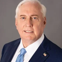 Douglas Macgregor height profile photo
