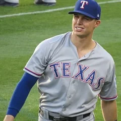 Drew Robinson height profile photo