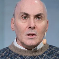 Drew Weissman height profile photo