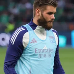 Duje Ćaleta-Car height profile photo