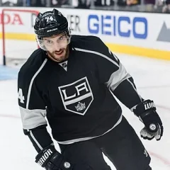 Dwight King height profile photo