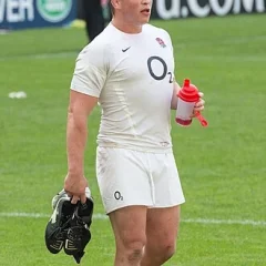 Dylan Hartley height profile photo