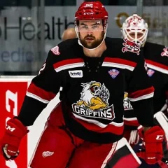 Dylan McIlrath height profile photo