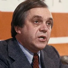 Ed Broadbent height profile photo