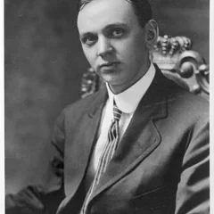 Edgar Cayce height profile photo