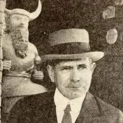 Edgar James Banks height profile photo