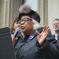 Edith Savage-Jennings height profile photo