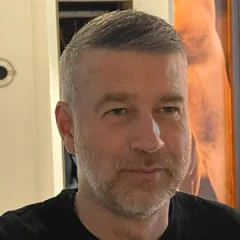 Edward Iordănescu height profile photo