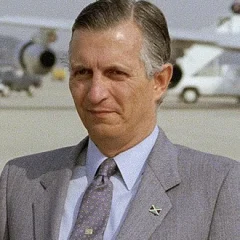 Edward Seaga height profile photo