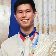 EJ Obiena height profile photo