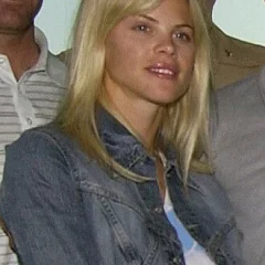 Elin Nordegren height profile photo