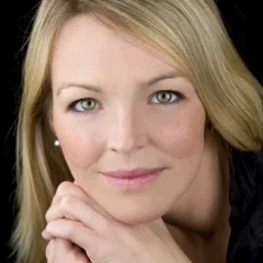 Elin Rombo height profile photo