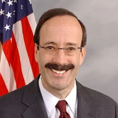 Eliot Engel height profile photo