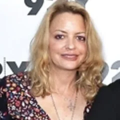 Elizabeth Wurtzel height profile photo