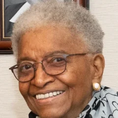 Ellen Johnson Sirleaf height profile photo
