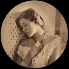 Ellen Terry height profile photo