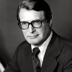 Elliot Richardson height profile photo