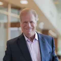 Elliott Broidy height profile photo