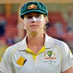 Ellyse Perry height profile photo