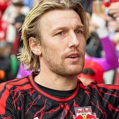 Emil Forsberg height profile photo