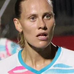 Emily van Egmond height profile photo