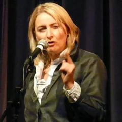 Emma Kennedy height profile photo