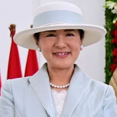 Empress Masako height profile photo
